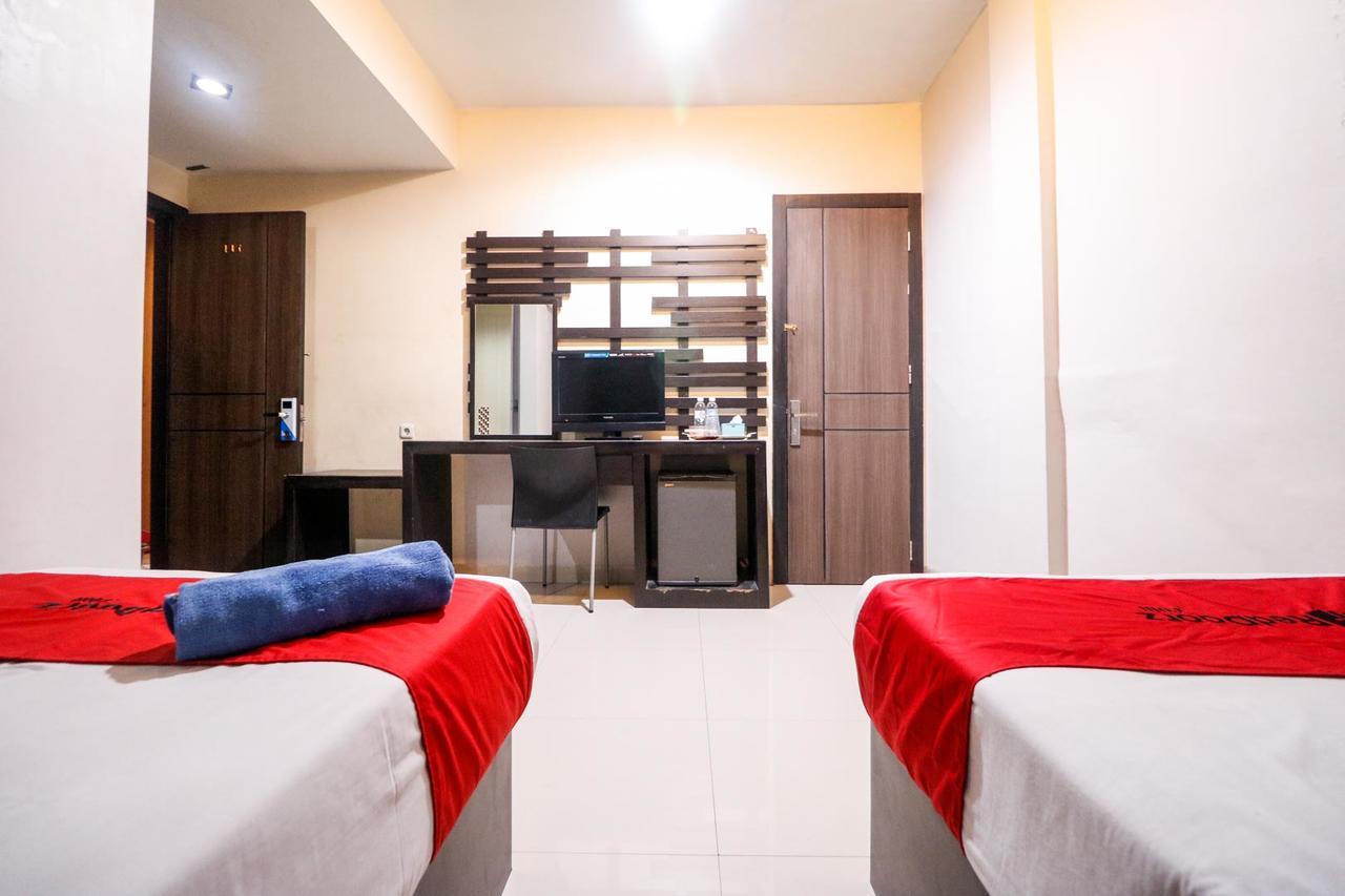 Reddoorz Plus Near Pasar Wisata Pakanbaru Exteriör bild
