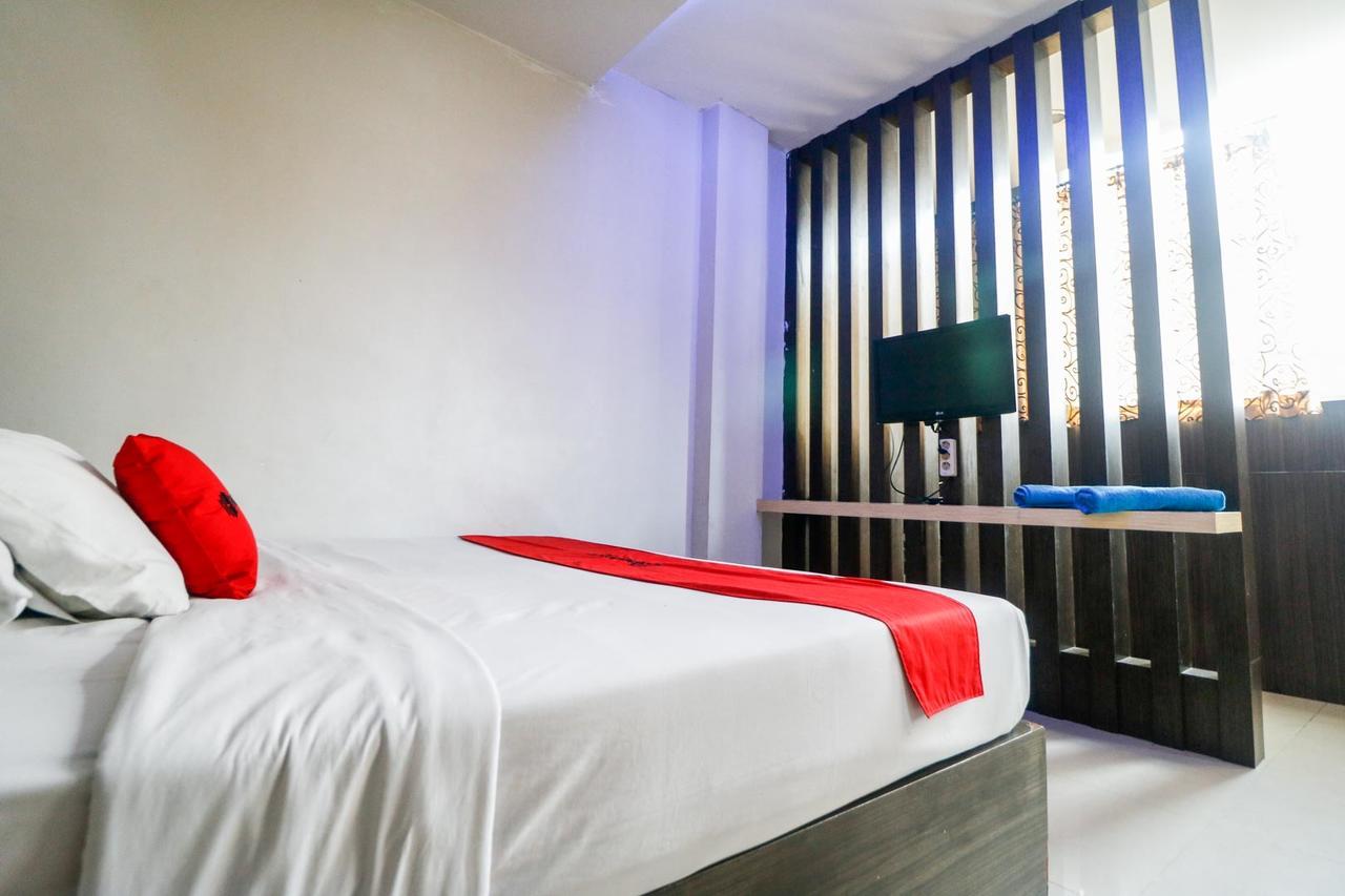 Reddoorz Plus Near Pasar Wisata Pakanbaru Exteriör bild