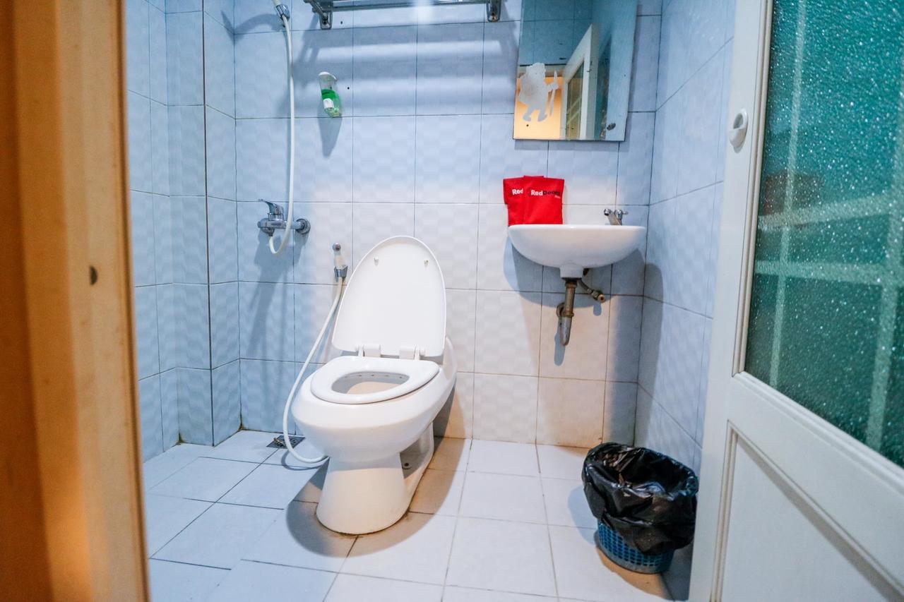 Reddoorz Plus Near Pasar Wisata Pakanbaru Exteriör bild