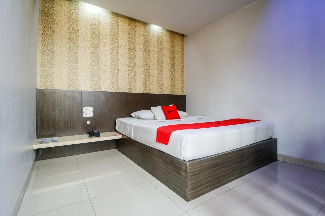 Reddoorz Plus Near Pasar Wisata Pakanbaru Exteriör bild