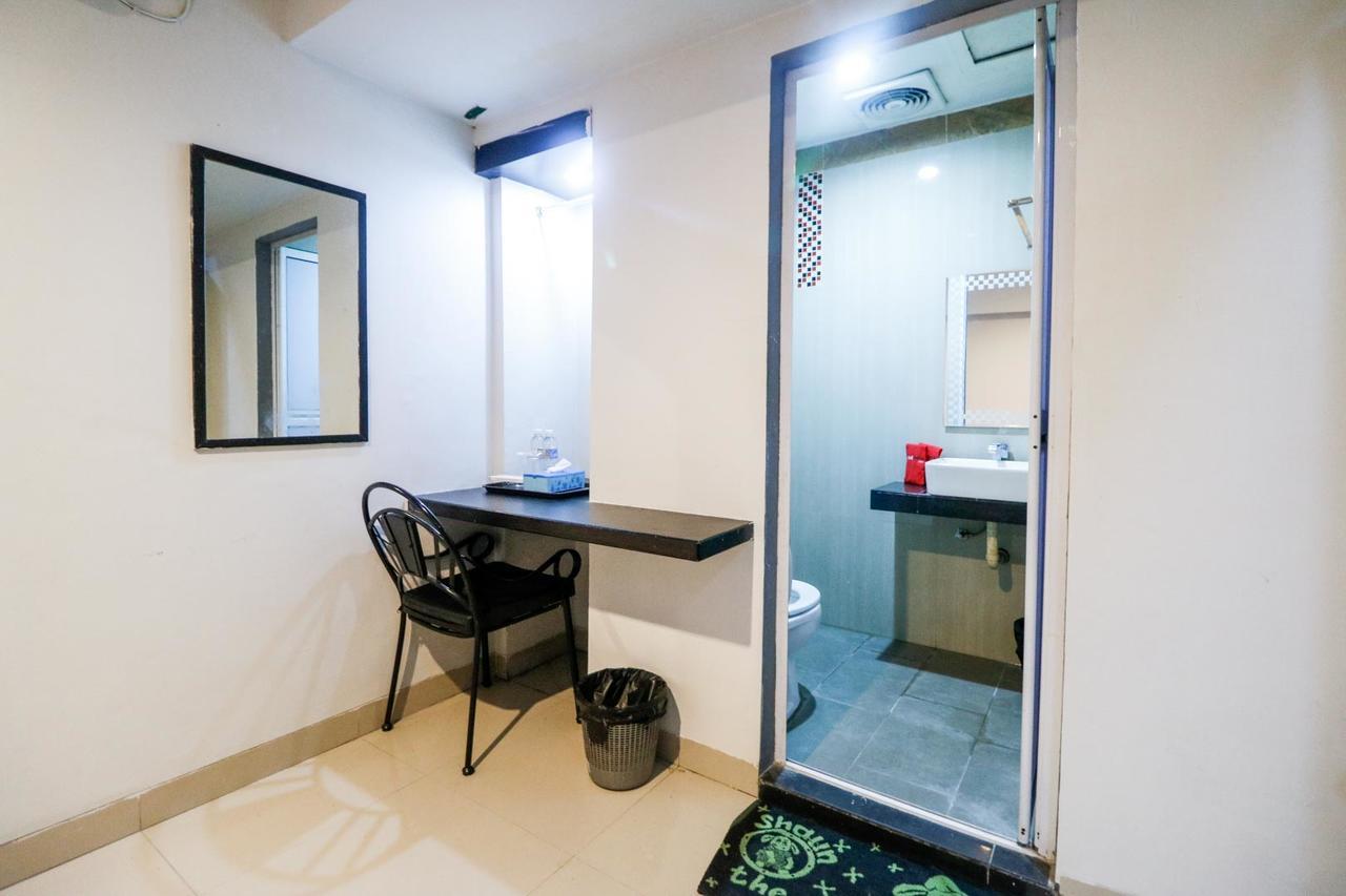 Reddoorz Plus Near Pasar Wisata Pakanbaru Exteriör bild